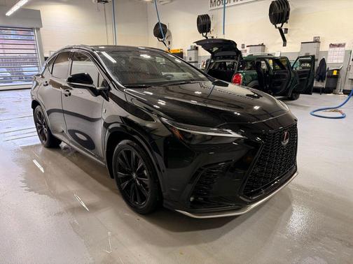 2025 Lexus NX 450h+ F SPORT Handling