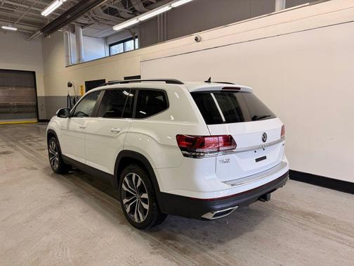 2022 Volkswagen Atlas 3.6L SE w/Technology
