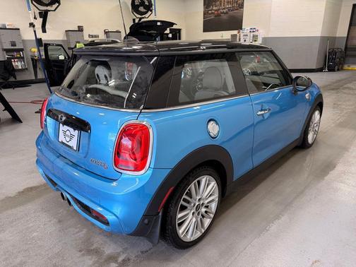 Electric Blue Metallic 2018 MINI Hardtop Cooper S