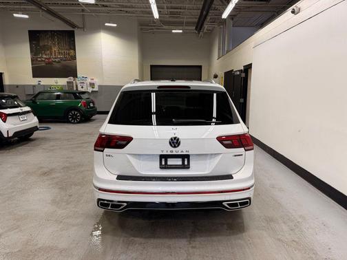 2024 Volkswagen Tiguan 2.0T SEL R-Line 4MOTION