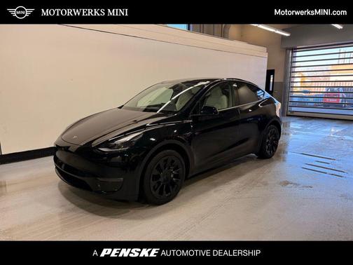 2023 Tesla Model Y Long Range Dual Motor All-Wheel Drive