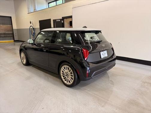 2025 MINI Hardtop Cooper