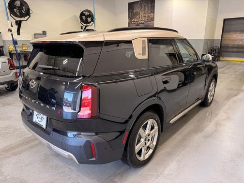 2027 MINI Countryman