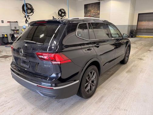 2022 Volkswagen Tiguan 2.0T SE 4MOTION