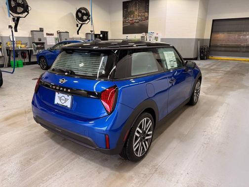 2026 MINI Hardtop Oxford Edition