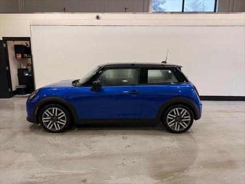 2026 MINI Hardtop Oxford Edition