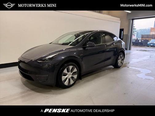 2024 Tesla Model Y Long Range Dual Motor All-Wheel Drive