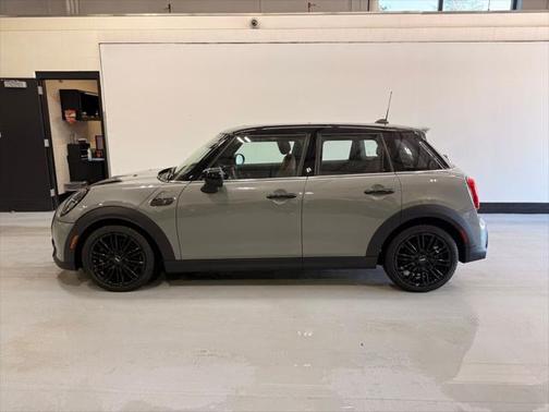 2023 MINI Hardtop Cooper S