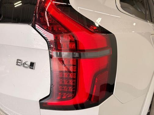 Crystal White Pearl 2026 Volvo XC90 Plus, B6 AWD Gas (mild hybrid), Gasoline, Bright, 7 Seats