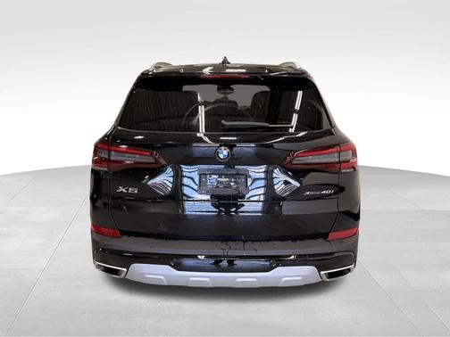 Jet Black 2022 BMW X5 xDrive40i