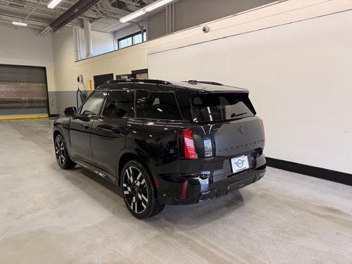 Midnight Black 2027 MINI Countryman Cooper S ALL4