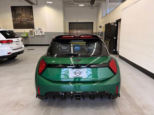 British Racing Green IV Metallic 2026 MINI Hardtop