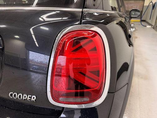2024 MINI Hardtop Cooper