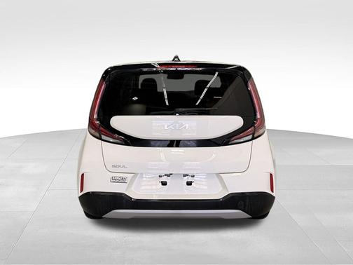 Snow White Pearl 2025 Kia Soul LX