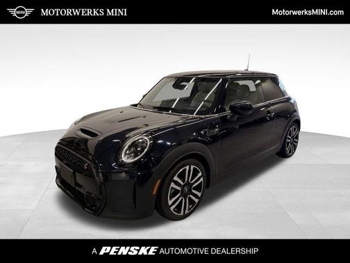 MINI Yours Enigmatic Black Metallic 2023 MINI Hardtop Cooper S