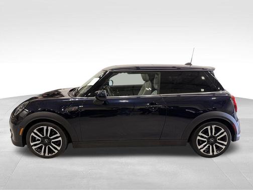 MINI Yours Enigmatic Black Metallic 2023 MINI Hardtop Cooper S