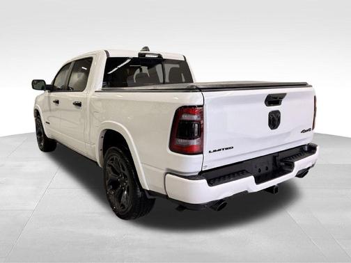 Ivory White Tri-Coat Pearlcoat 2024 RAM 1500 Limited
