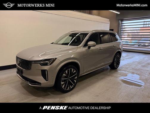 2025 Volvo XC90 B6 Plus 7-Seater