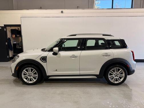 White Metallic 2024 MINI Countryman Cooper S ALL4
