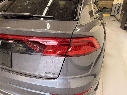 2021 Audi Q8 55 Premium Plus