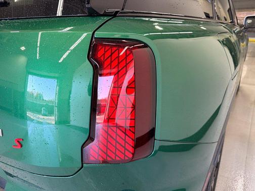 British Racing Green Met 2027 MINI Countryman Cooper S ALL4