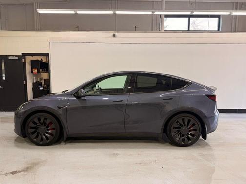 2023 Tesla Model Y Performance Dual Motor All-Wheel Drive