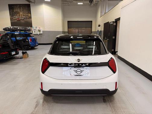 2026 MINI Hardtop Oxford Edition