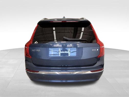 Denim Blue Metallic 2023 Volvo XC90 B5 Plus