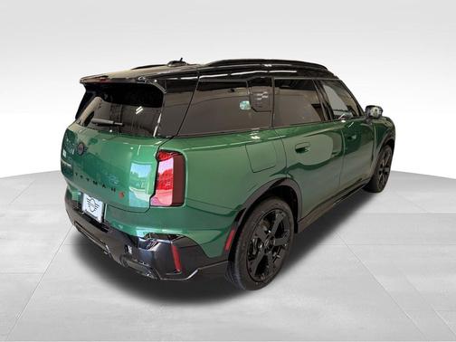 British Racing Green 2026 MINI Countryman