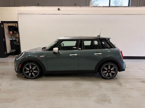 2023 MINI Hardtop Cooper S