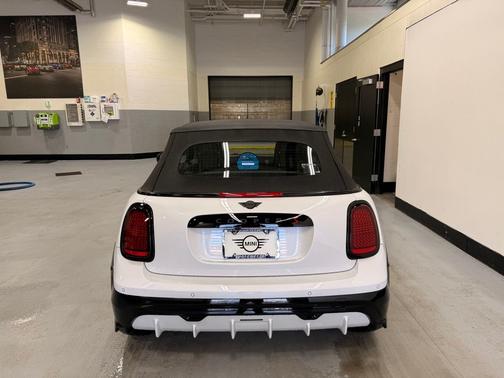 Nanuq White Metallic 2026 MINI Convertible