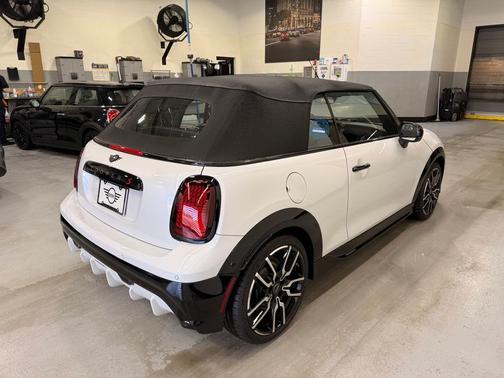 Nanuq White Metallic 2026 MINI Convertible