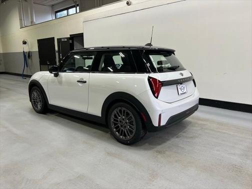 2025 MINI Hardtop Cooper
