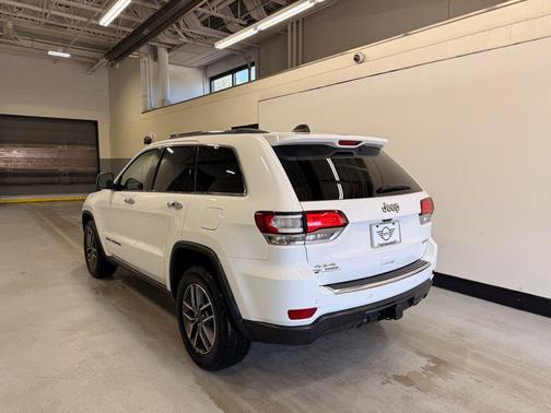 Bright White Clearcoat 2021 Jeep Grand Cherokee Limited