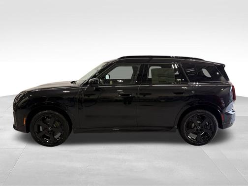 Midnight Black 2026 MINI Countryman