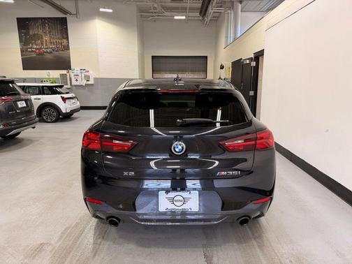 Black Sapphire Metallic 2022 BMW X2 M35i