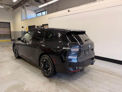 Black Sapphire Metallic 2023 BMW iX xDrive50