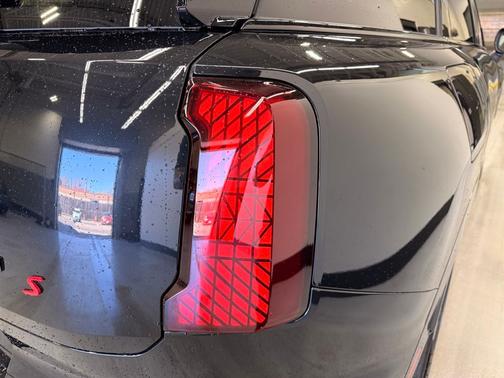 Midnight Black II Metallic 2026 MINI Countryman