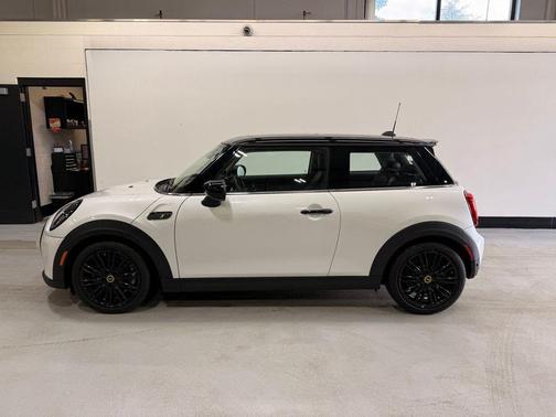 Nanuq White Metallic 2024 MINI Hardtop Cooper S