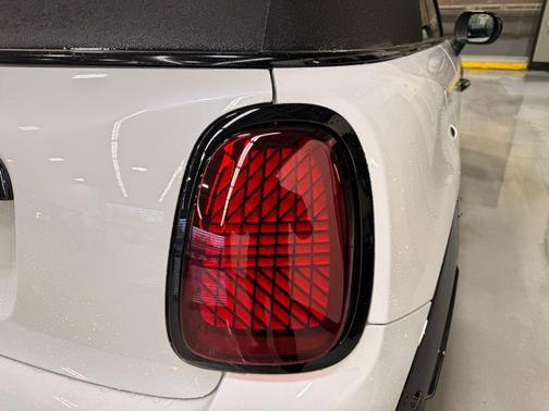 Nanuq White Metallic 2026 MINI Convertible Cooper S