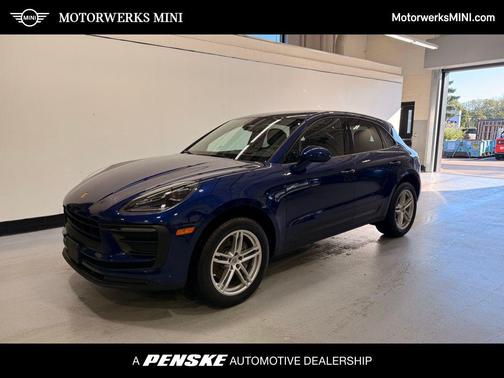 2022 Porsche Macan Base