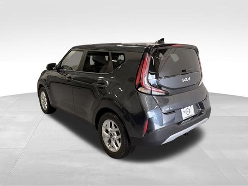 Gray 2025 Kia Soul LX
