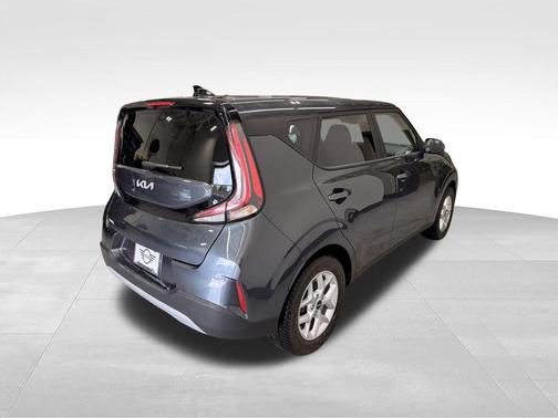 Gravity Gray 2025 Kia Soul LX