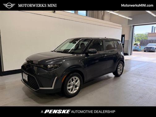 Gravity Gray 2025 Kia Soul LX