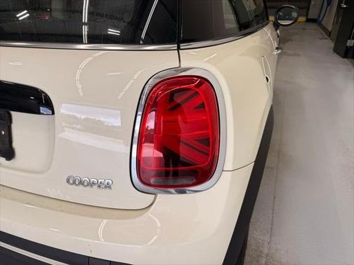 2023 MINI Hardtop Cooper