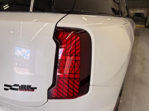 Nanuq White Metallic 2027 MINI Countryman