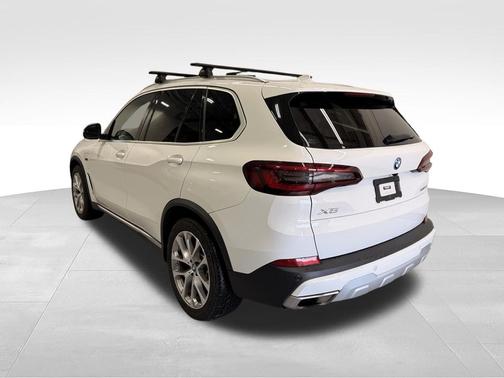 Alpine White 2022 BMW X5 xDrive45e