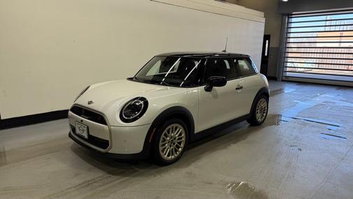 Nanuq White Metallic 2026 MINI Hardtop