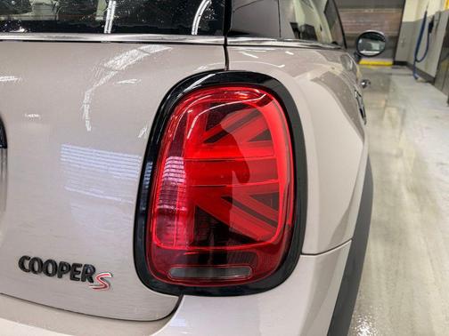 2022 MINI Hardtop Cooper S