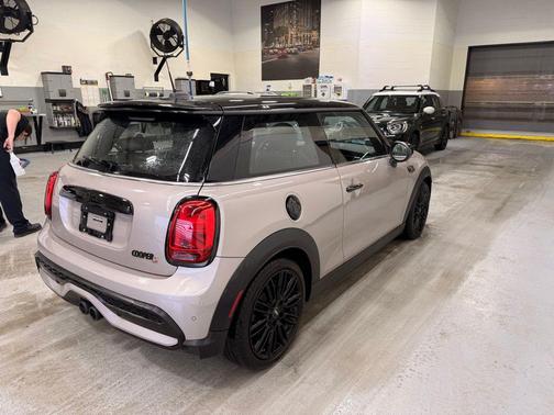 2022 MINI Hardtop Cooper S